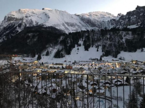 Ferienhaus am Südhang mit traumhafter Aussicht